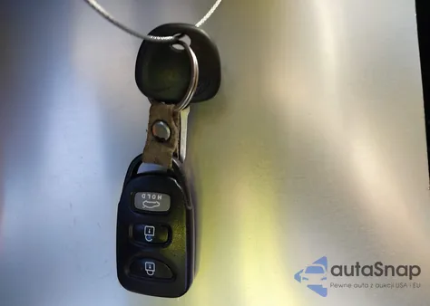 2013 Hyundai Elantra Gls z USA, uszkodzony, nr VIN 5NPDH4AE5DH303652